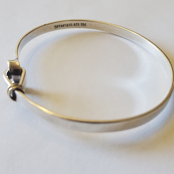 Tiffany & Co. Hook & Eye Silver and 18K Gold Bracelet - Retired - Picture 4 of 7